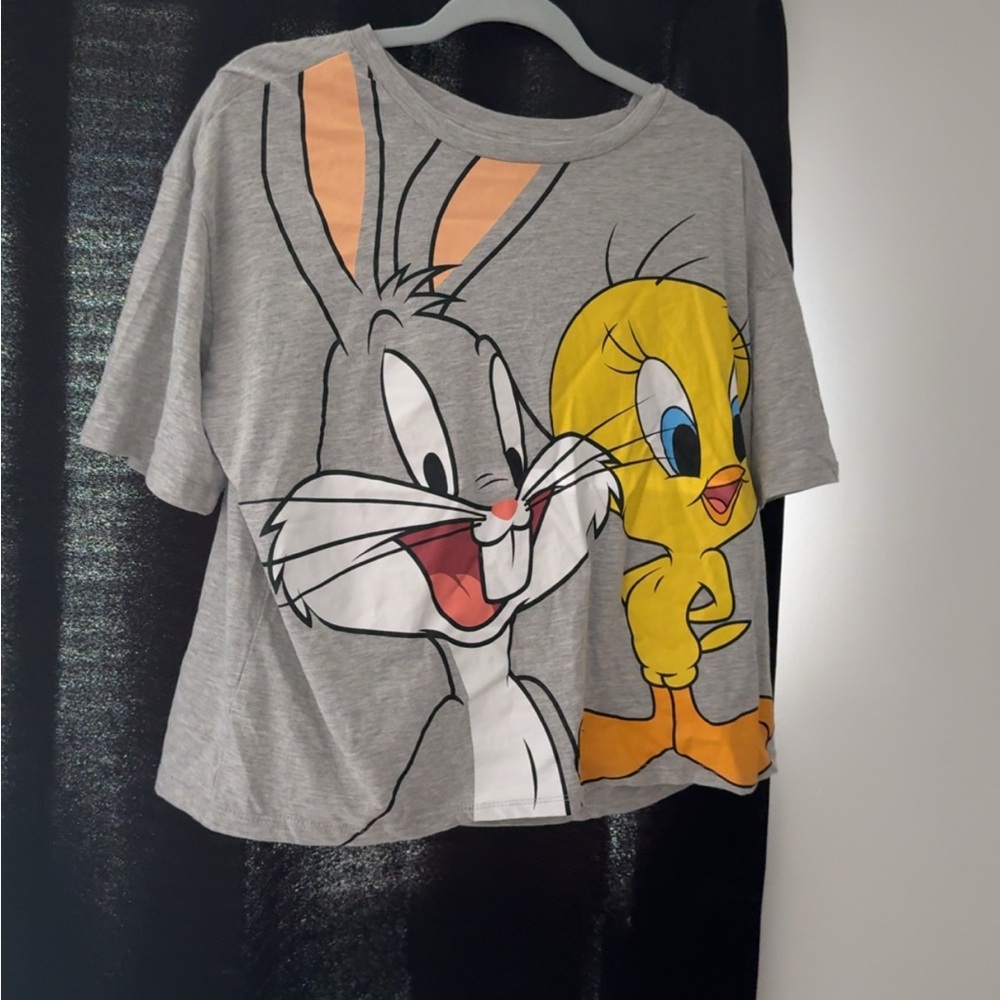 Warner Bros. Gray Crop Top with Bugs Bunny and Tweety